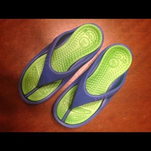 Like new Kids Croc flip flops
