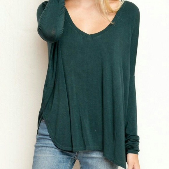 Brandy Melville Tops - Reserved