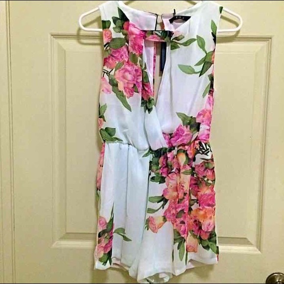 SOLD - Picture 3 of 4