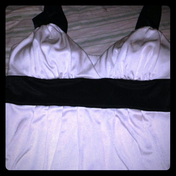 Off white/ black silky dress