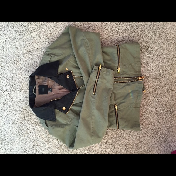 Leather/cargo jacket LOWEST PRICE - Picture 3 of 4
