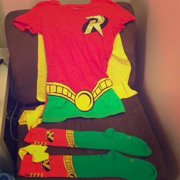 Robin Costume