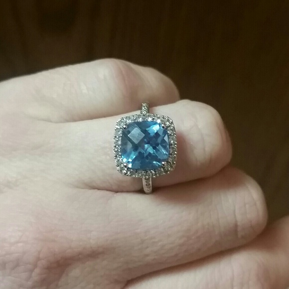 *spring bling bow out* Bltopez/white sapphire ring - Picture 2 of 2