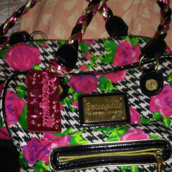 Handbag - Picture 1 of 1