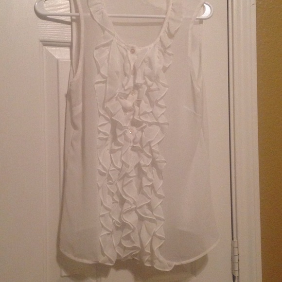 White ruffled top