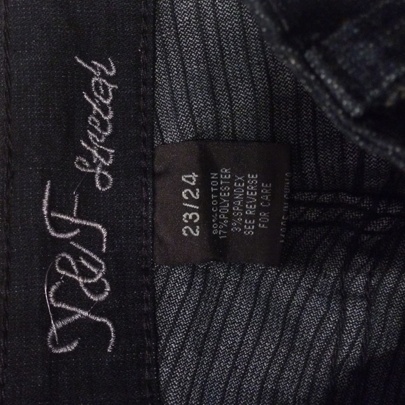 Jeans - Picture 3 of 4