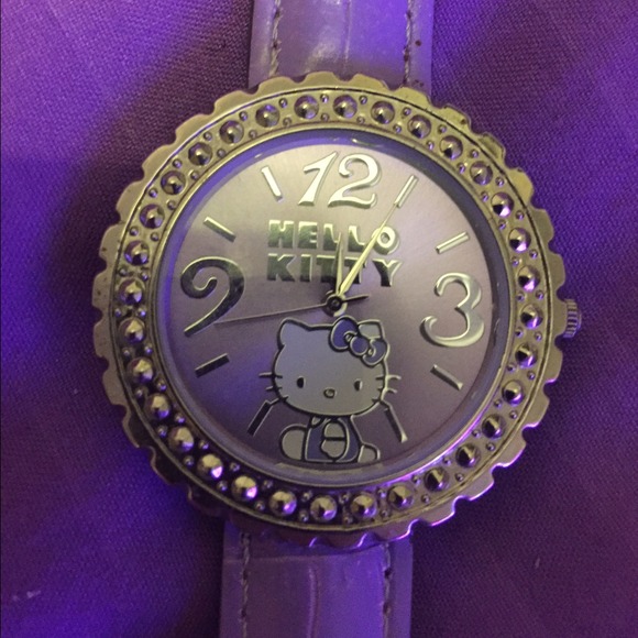 ⌚️gorgeous purple hello kitty watch