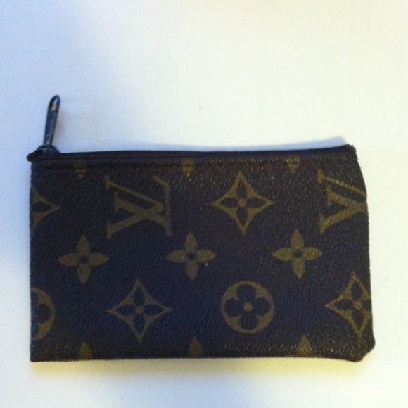 Faux Louis Vuitton