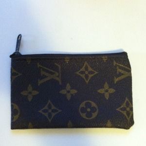 Faux Louis Vuitton