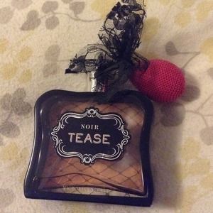 Victoria's Secret 'Noir Tease' Perfume