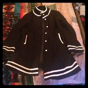 Adorable Alice and Olivia black/white wool coat.