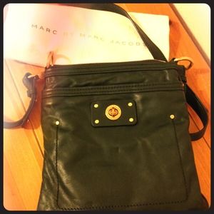 ?Final $ Drop? MBMJ Turnlock Crossbody