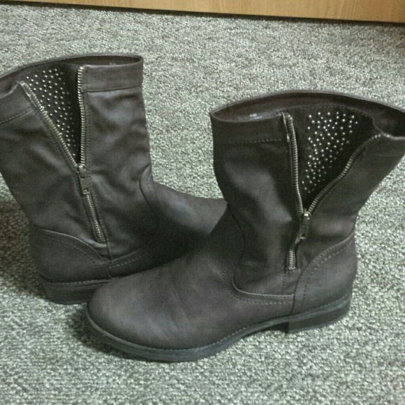 Maurices boots