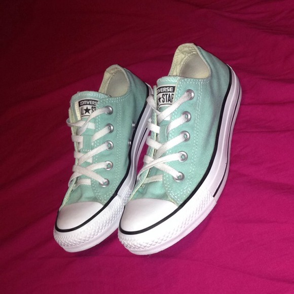 Mint Converse