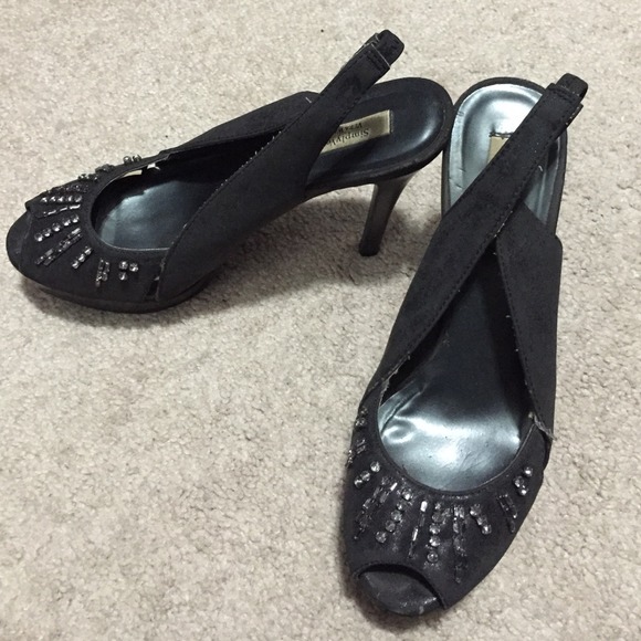 Vera Wang heels