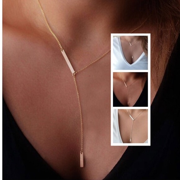 Boutique Jewelry - Golden tone minimalistic bar necklace