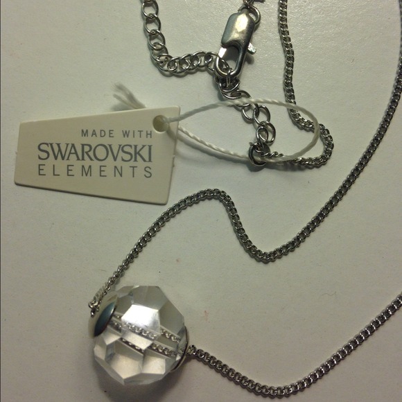 Swarovski Necklace - Picture 2 of 2