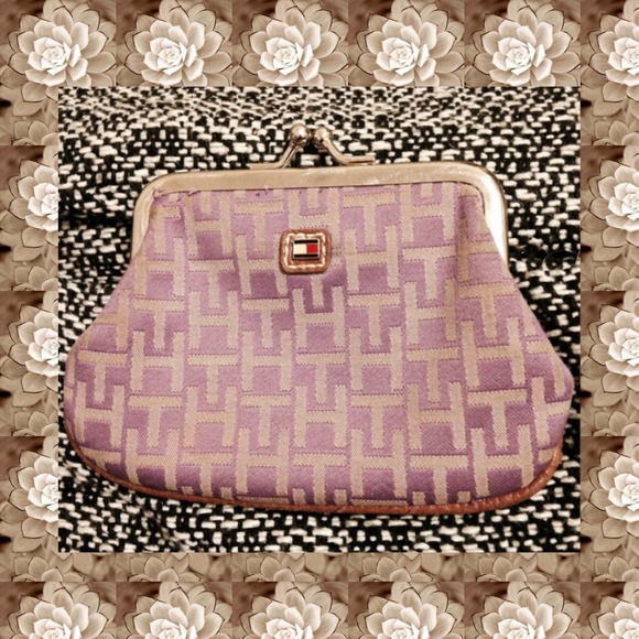Tommy Hilfiger coin purse.