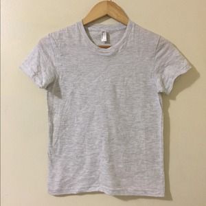 American Apparel 🌟brand new🌟 light grey t-shirt