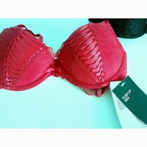 **Reserved**NWT. 32C Push-up Bras.