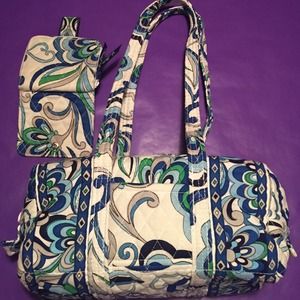 Vera Bradley White Mediterranean Purse and Wallet