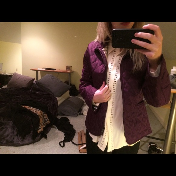 Quilted Burberry Coat - Picture 3 of 4