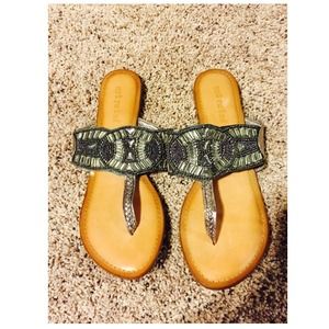 Not Rated, Buckle sandals