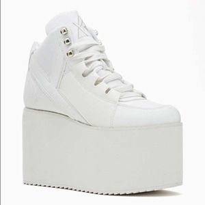 YRU Qozmo Hi White Platform Sneakers