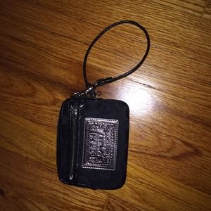 Coach Poppy wristlet