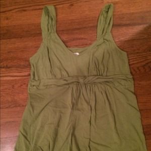 Old navy large maternity tank green
