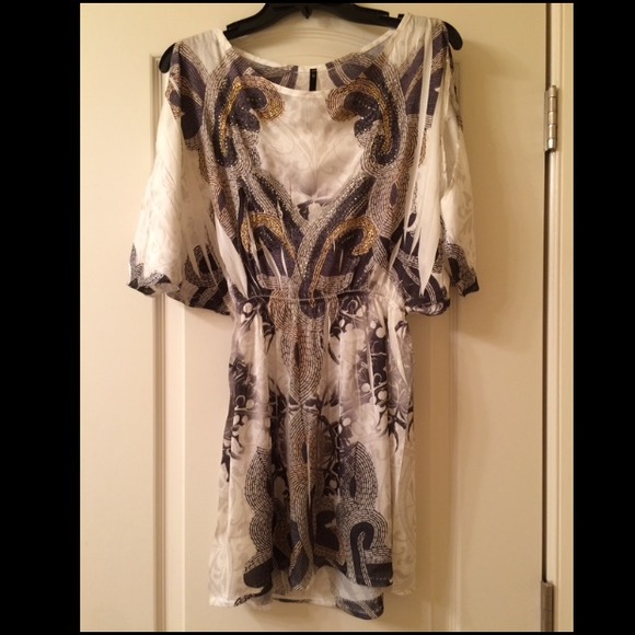 Open sleeve gold&gray cinched waist dress