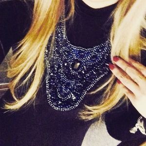 Bib necklace