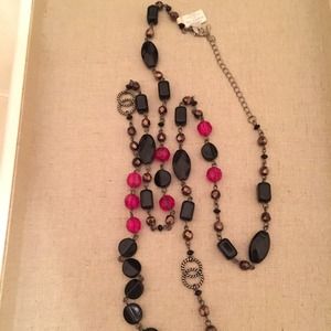 Lia sophia necklace