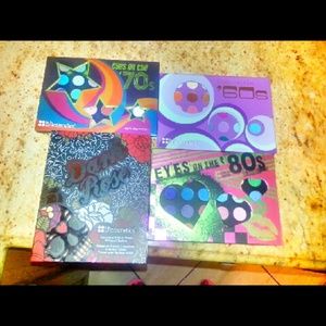 BH Cosmetics 4 pallettes Bundle pack