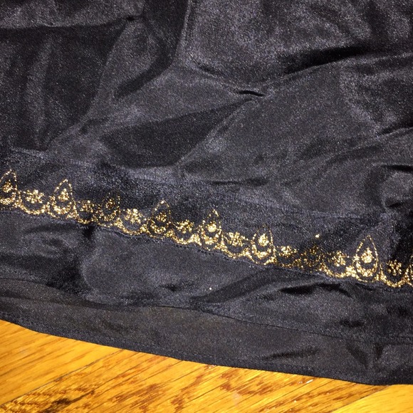 💥Express halter top - Picture 2 of 3