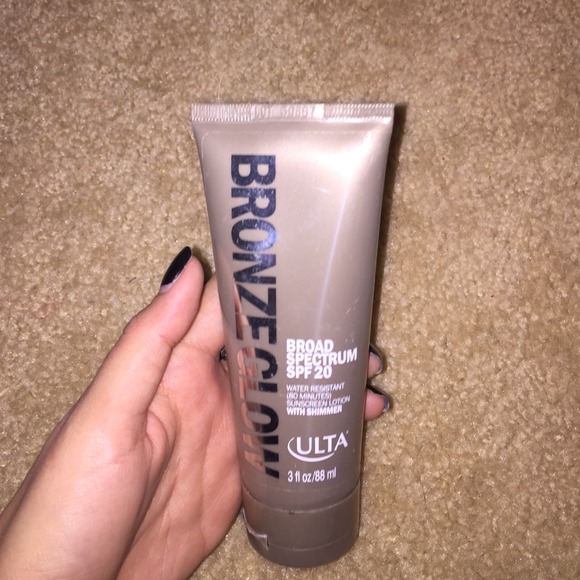 Full bottle of ulta bronzer - Picture 1 of 1