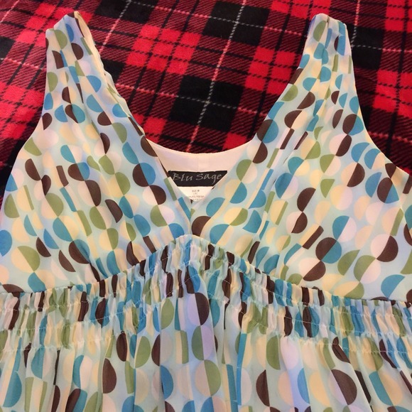 Dress - Picture 2 of 3