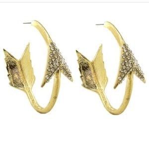 💘Gold Arrow Earrings💘