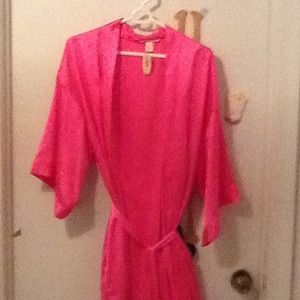 Victoria Secret women's polyester robe