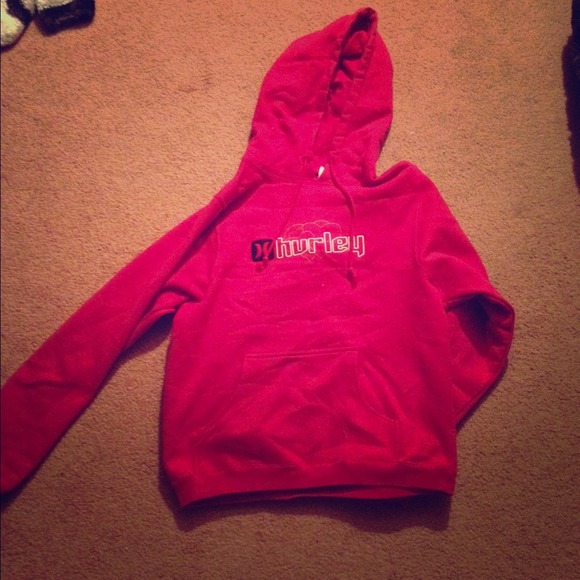 Roxy pullover sweatshirt.