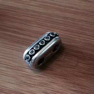 2 Pandora double clip