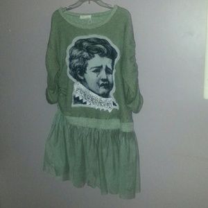 Slouchy Sweatshirt dress.