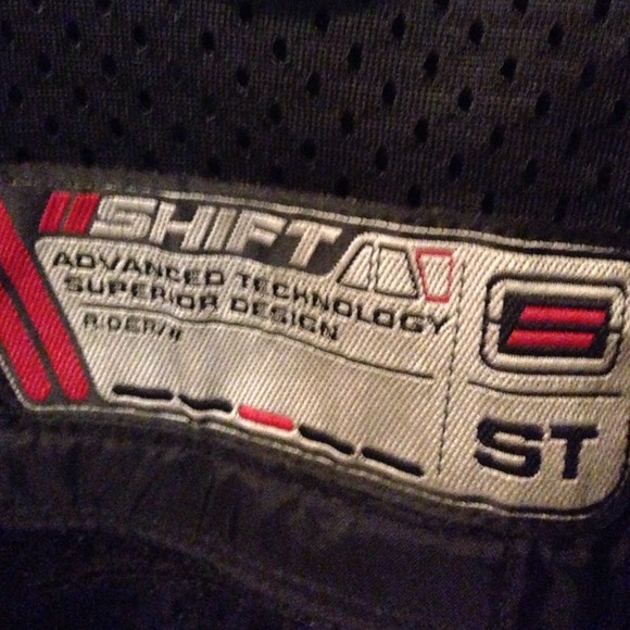 Riding jacket - Picture 2 of 3