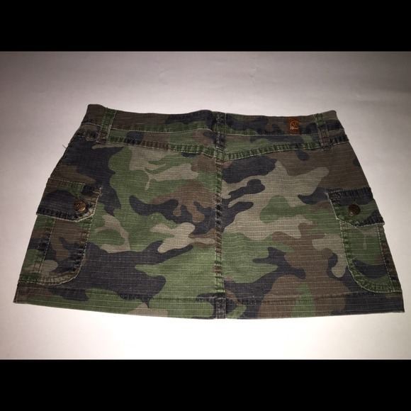 🚫SOLD🚫 👗Army skirt so cute💚💙 - Picture 3 of 4