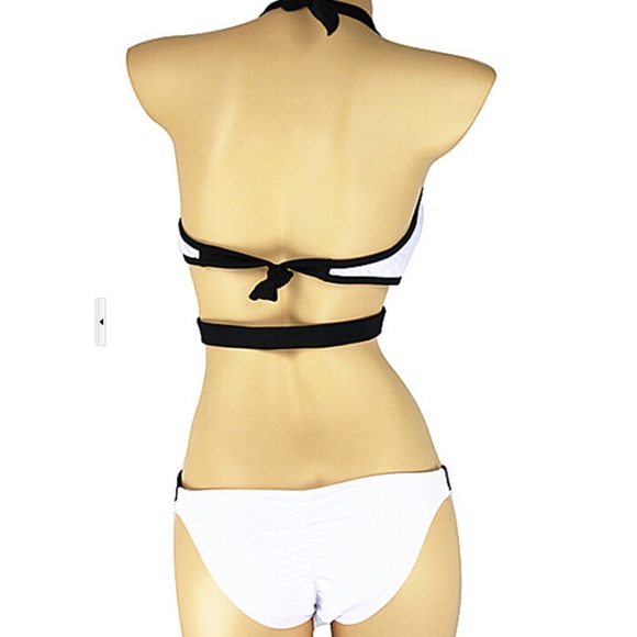 ๐๐One piece swimsuit ๐Medium 3 Left - Picture 4 of 4