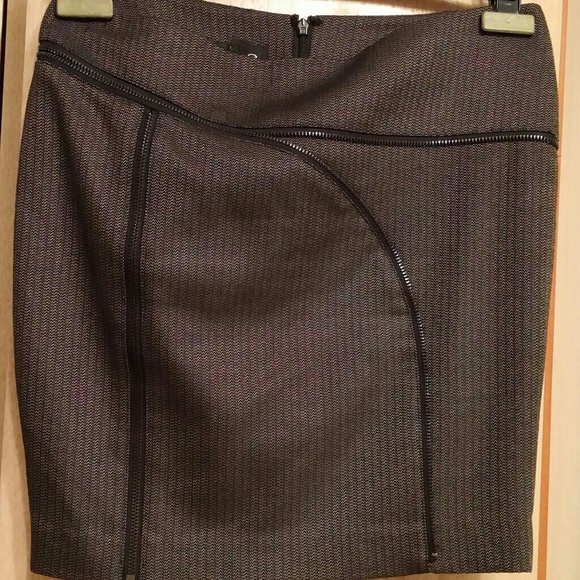 Bebe skirt