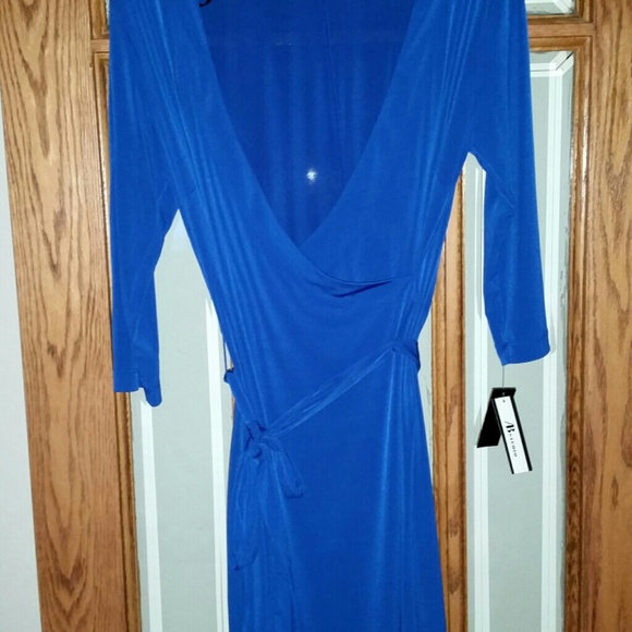 wrap dress..new