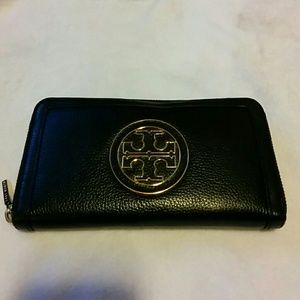 Tory Burch Amanda Wallet