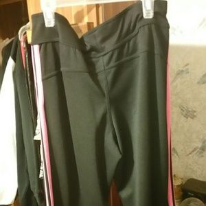 BUNDLE OF WORKOUT CAPRI PANTS
