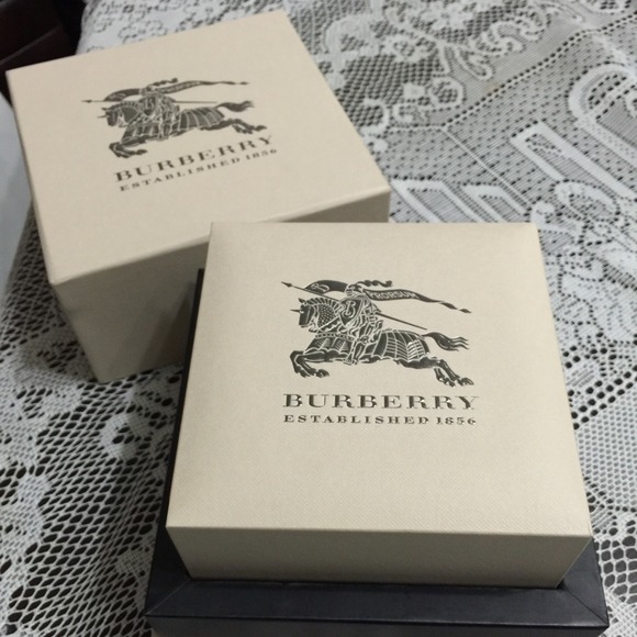 Burberry watch #Bu9104 - Picture 3 of 4